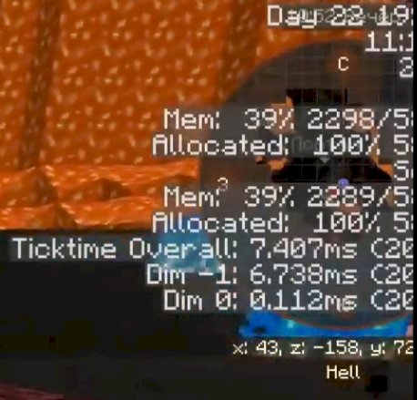 Minecraft и бесящая надпись в углу