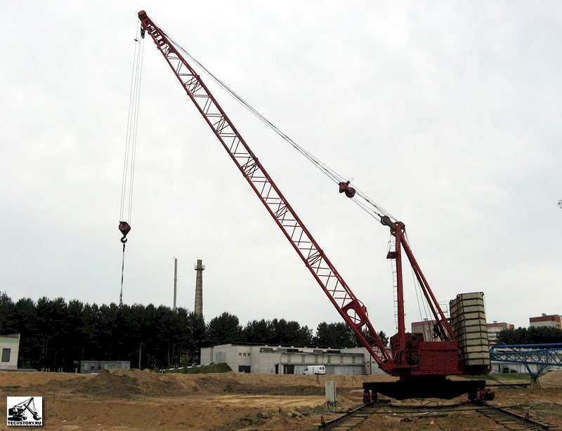 Как построить такой кран в Майнкрафт - 1